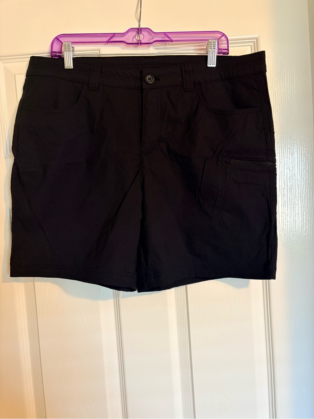 Eddie Bauer Women's Black Straight-Leg Pants